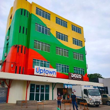 Uptown Hotel 셈포르나 외부 사진