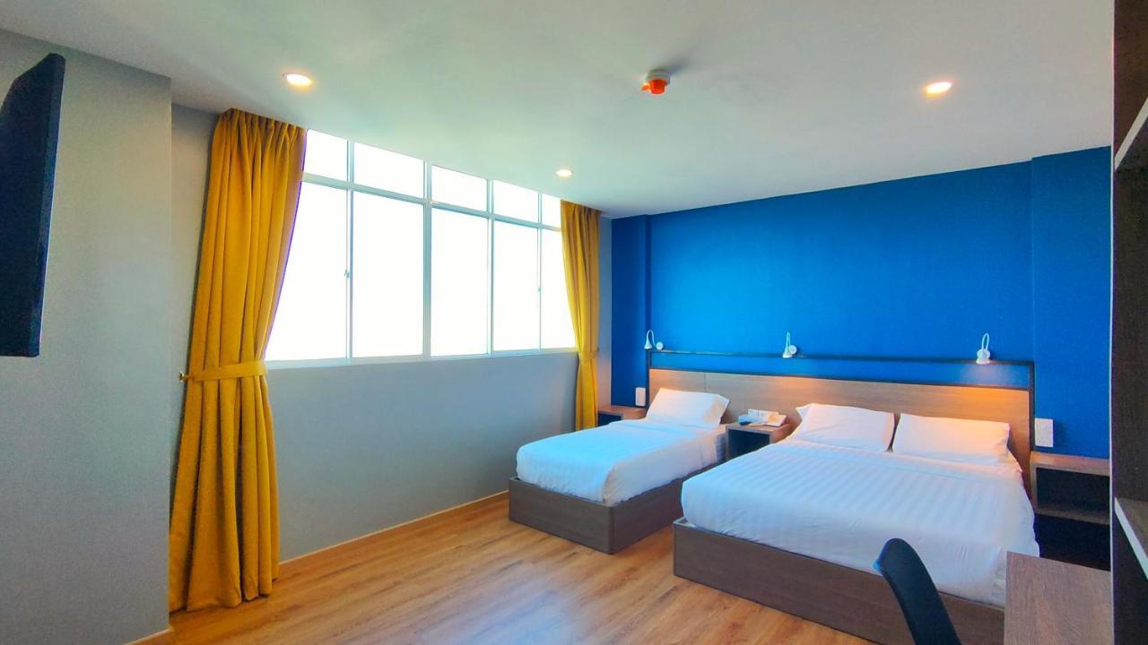 Uptown Hotel 셈포르나 외부 사진