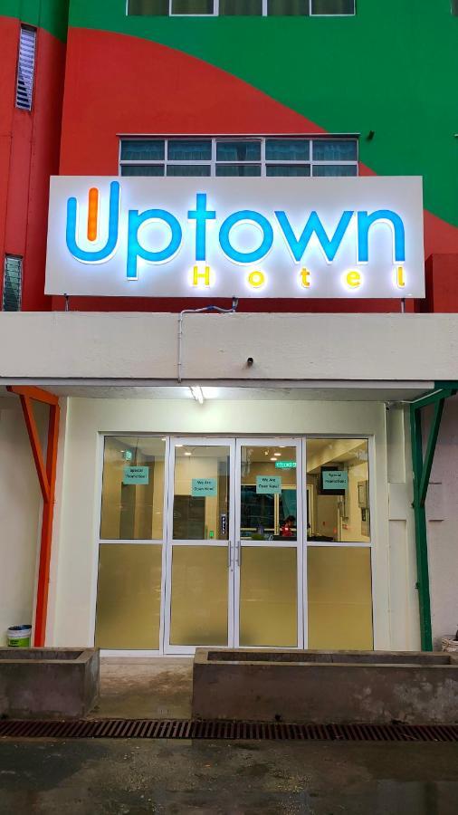 Uptown Hotel 셈포르나 외부 사진