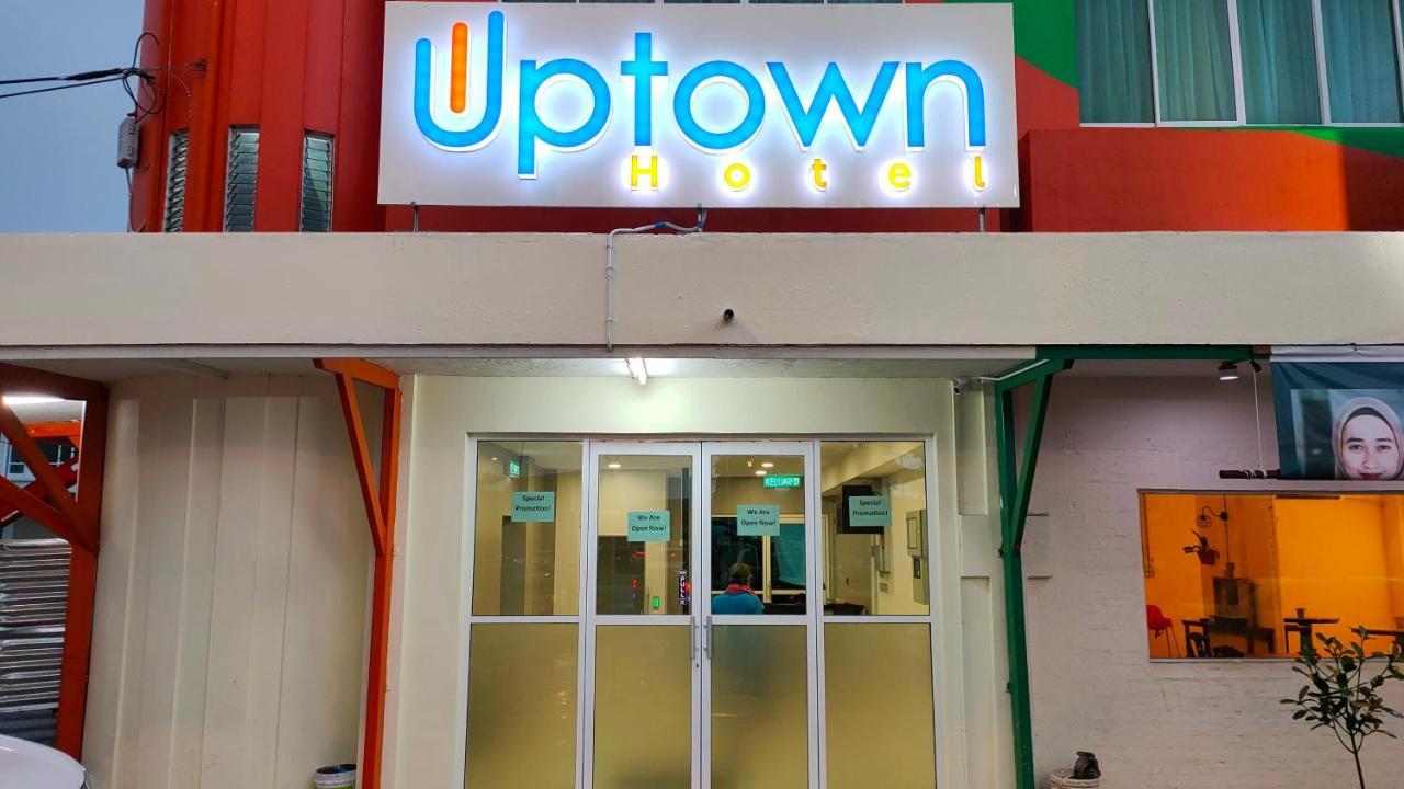 Uptown Hotel 셈포르나 외부 사진